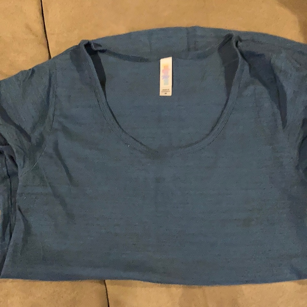 LuLaRoe classic tee